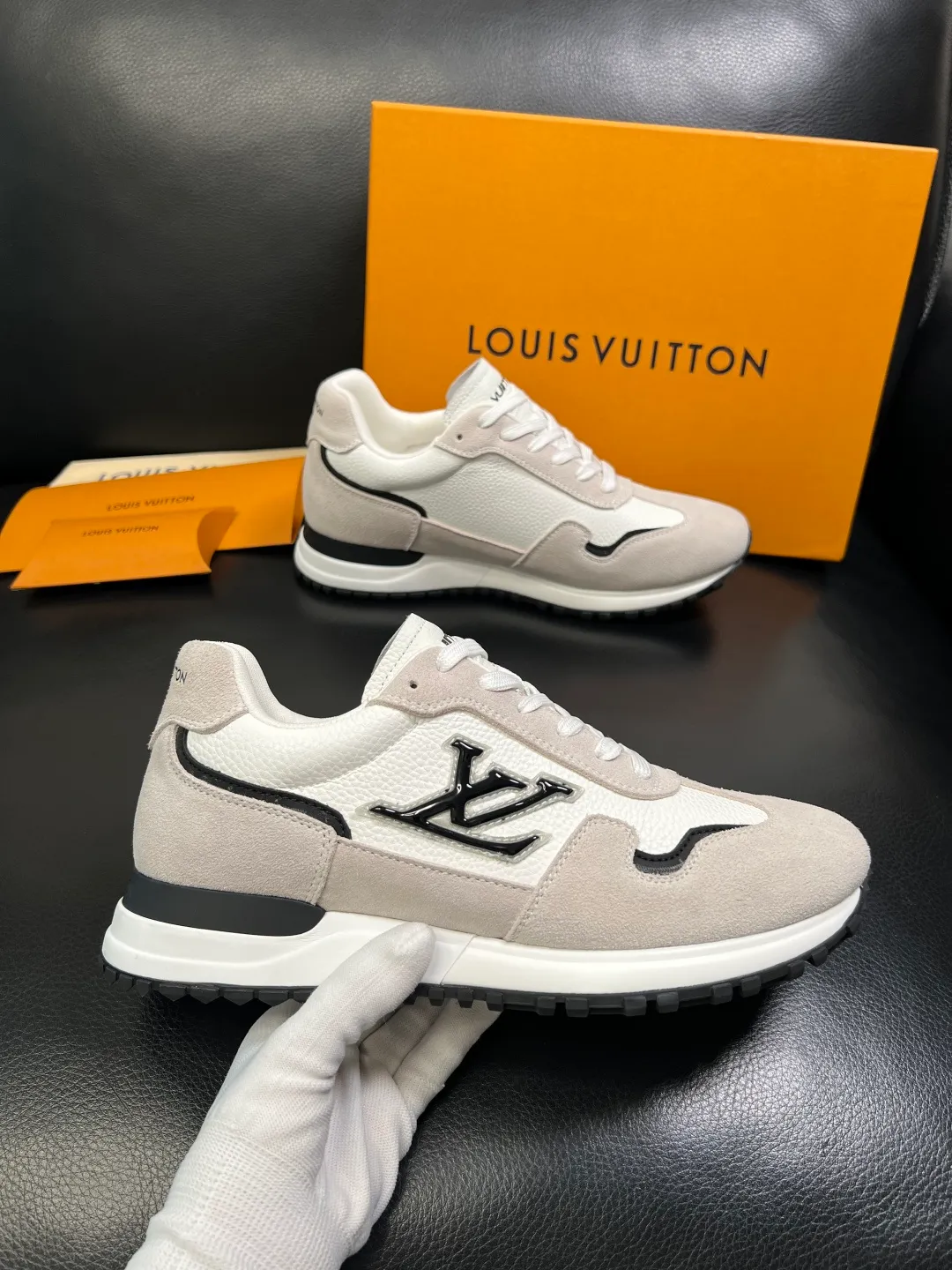 Men's shoes 💰620 Lv high quality top handicrafts Louis Vuitton, counters are equipped with original factory configuration, uppers are imported from Italy, high-quality splicing colorful complex handicrafts, imported cowhide lining is soft and comfortable, soles: original soles specially provided by the original factory, T men's shoes 💰U exclusive movable molded soles are super comfortable, original factory single goods, code number 39-44 (customized 38 45)